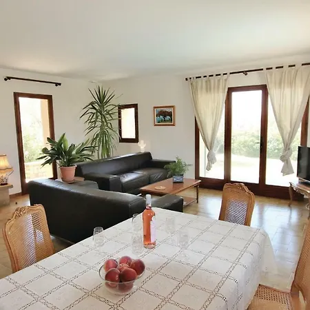 Holiday With Fireplace 07 펜션